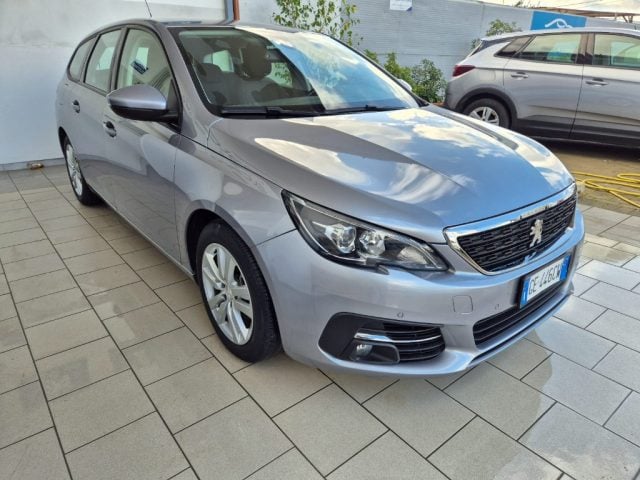 Peugeot 308 BlueHDi 130 S&S SW - foto 2 di 4