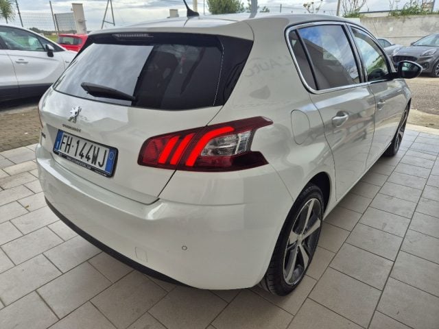 Peugeot 308 BlueHDi 120 S&S Allure - foto 3 di 4