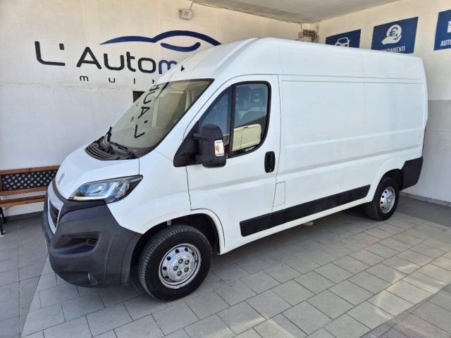 Peugeot Boxer 330 2.0 BlueHDi 130CV PC-TN Furgone usato a FRANCAVILLA FONTANA