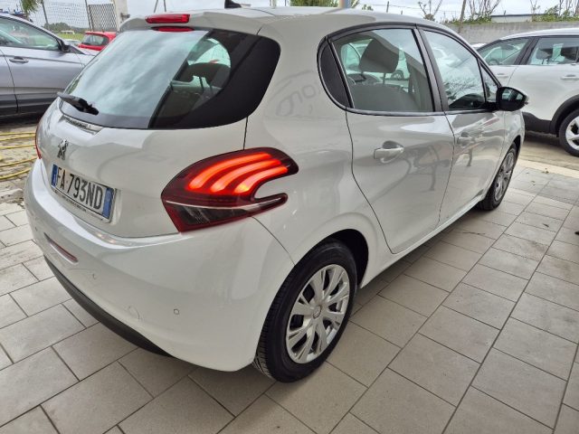 Peugeot 208 1.4 8V HDi 68CV 5p. Business - foto 3 di 4