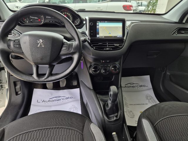 Peugeot 208 1.4 8V HDi 68CV 5p. Business, del 2015, 127.000 km, in vendita a Francavilla Fontana (BR)