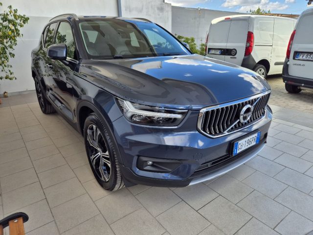 Volvo XC40 D3 AWD Inscription - foto 3 di 4