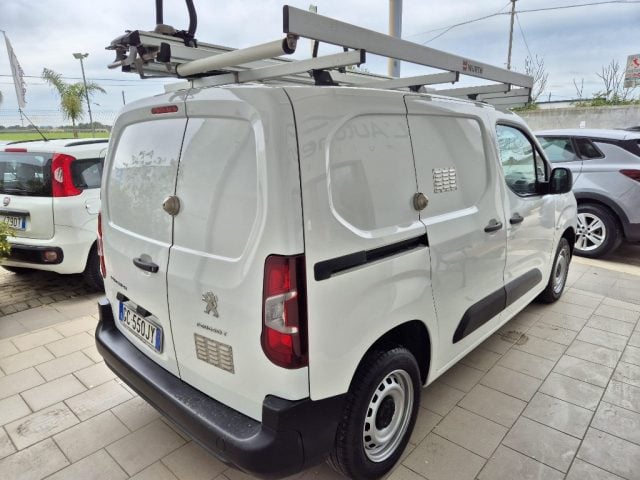 Peugeot Partner BlueHDi 100 S&S PC Furgone Pro - foto 3 di 4