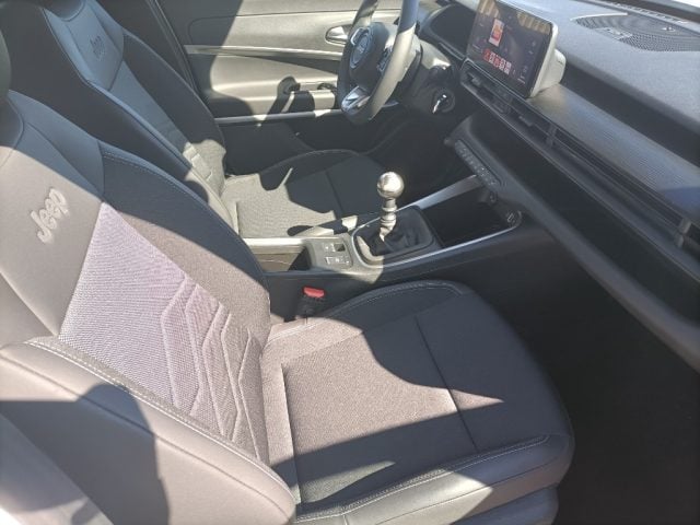Jeep Avenger 1.2 Turbo 100 CV Altitude - foto 4 di 4