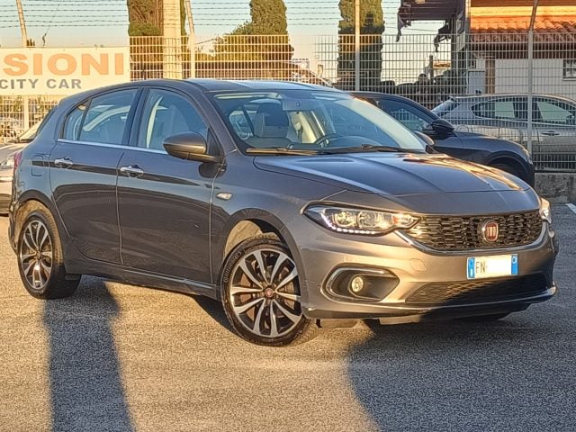 Fiat Tipo 1.6 Mjt S&S DCT 5 porte Lounge, del 2018, 195.000 km, in vendita a Fiumicino (RM)