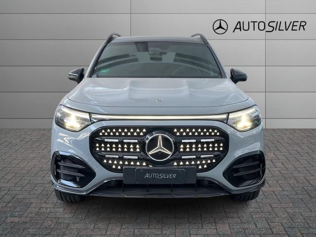 Mercedes-Benz 350 4Matic AMG Line Premium - foto 3 di 4