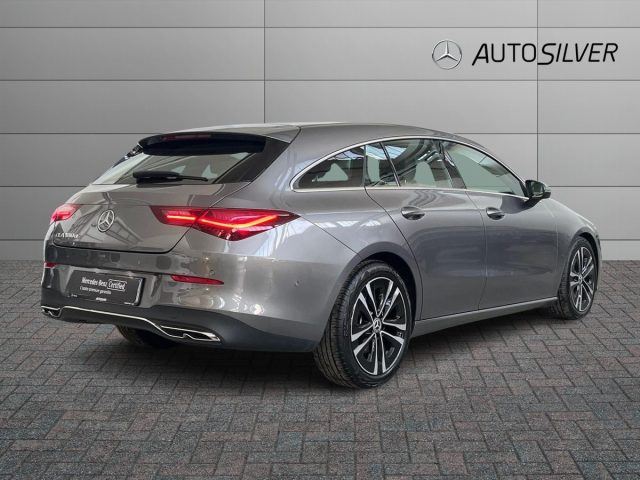 Mercedes-Benz CLA 180 d Automatic Shooting Brake Advanced - foto 2 di 4