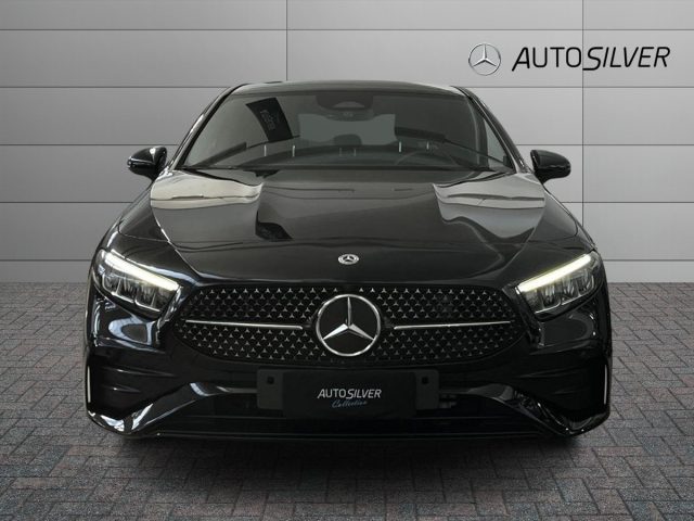 Mercedes-Benz A 180 d Automatic Sedan AMG Line Advanced Plus - foto 3 di 4