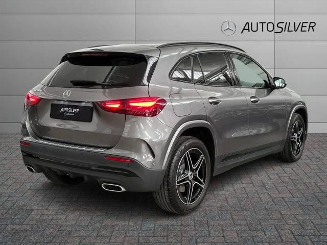 Mercedes-Benz GLA 250 e EQ AMG Line Advanced Plus auto - foto 2 di 4