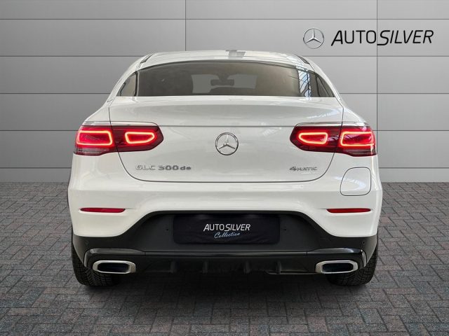 Mercedes-Benz GLC 300 de 4Matic Plug-in hybrid Coup� Premium - foto 4 di 4