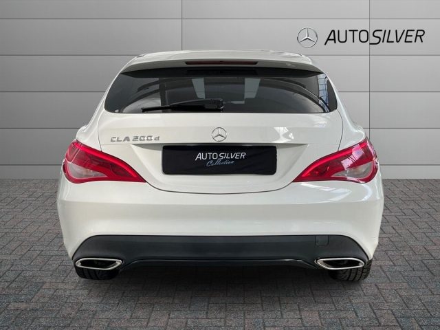 Mercedes-Benz CLA 200 d Automatic Shooting Brake Sport - foto 4 di 4