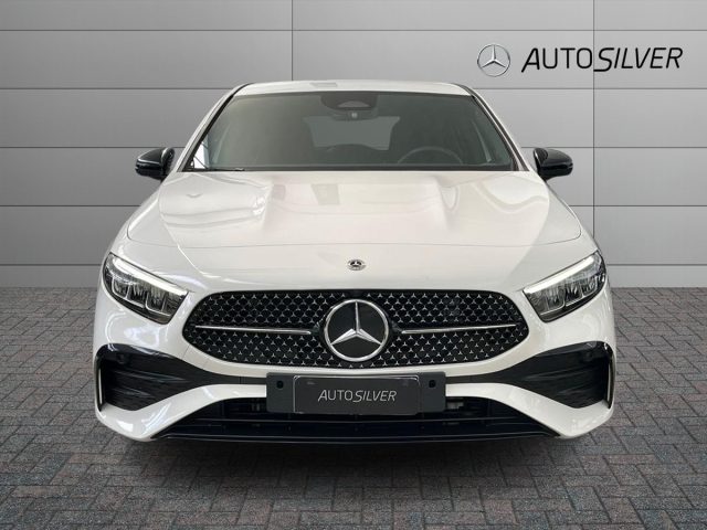 Mercedes-Benz A 200 d Automatic AMG Line Advanced Plus - foto 3 di 4