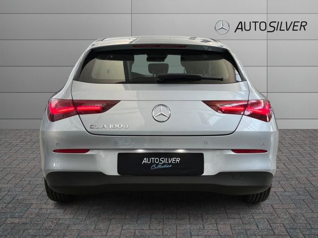 Mercedes-Benz CLA 180 d Automatic Shooting Brake Advanced - foto 4 di 4