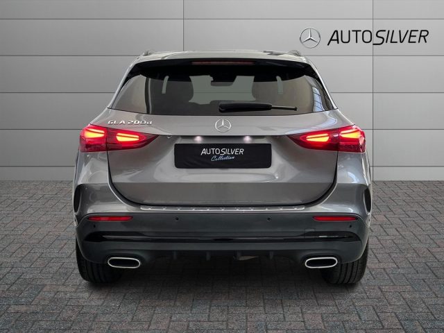 Mercedes-Benz GLA 200 d Automatic AMG Line Advanced Plus - foto 4 di 4