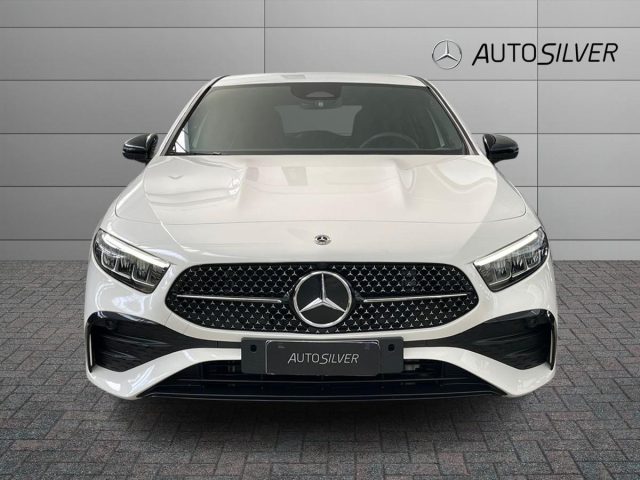Mercedes-Benz A 180 d Automatic AMG Line Advanced Plus - foto 3 di 4