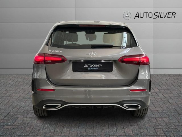 Mercedes-Benz B 250 e Automatic AMG Line Advanced Plus - foto 4 di 4