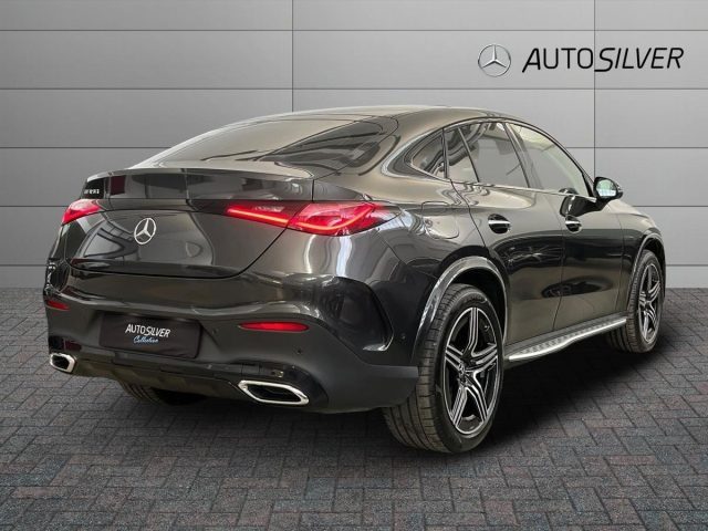 Mercedes-Benz GLC 300 de 4Matic Plug-in hybrid Coupé AMG Line Advanced - foto 2 di 4