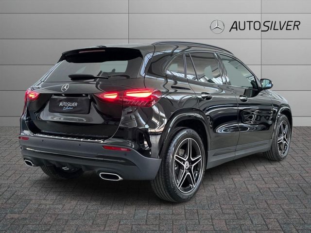 Mercedes-Benz GLA 200 d Automatic AMG Line Advanced Plus - foto 2 di 4