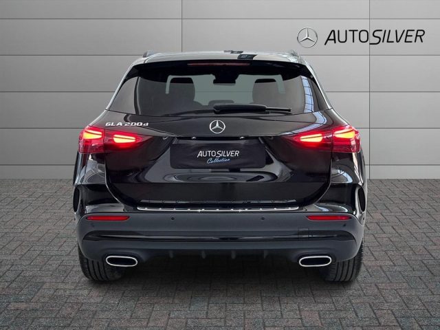 Mercedes-Benz GLA 200 d Automatic AMG Line Advanced Plus - foto 4 di 4