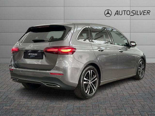 Mercedes-Benz B 180 Automatic Progressive Advanced Plus Street Edit - foto 3 di 4