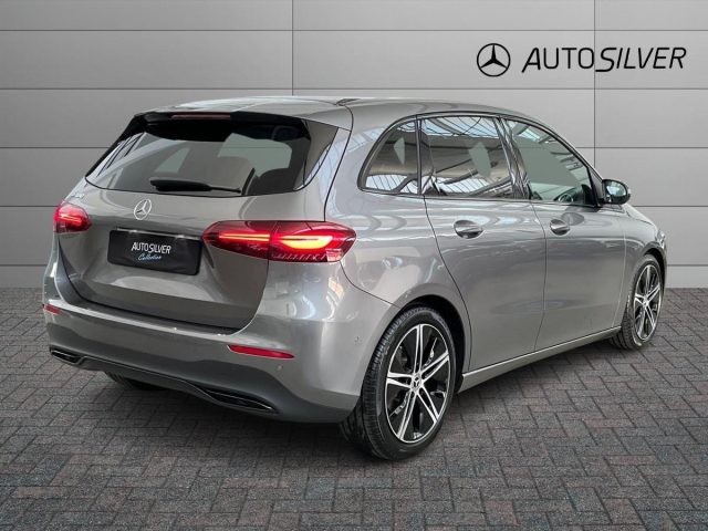 Mercedes-Benz B 180 Automatic Progressive Advanced Plus Street Edit - foto 4 di 4