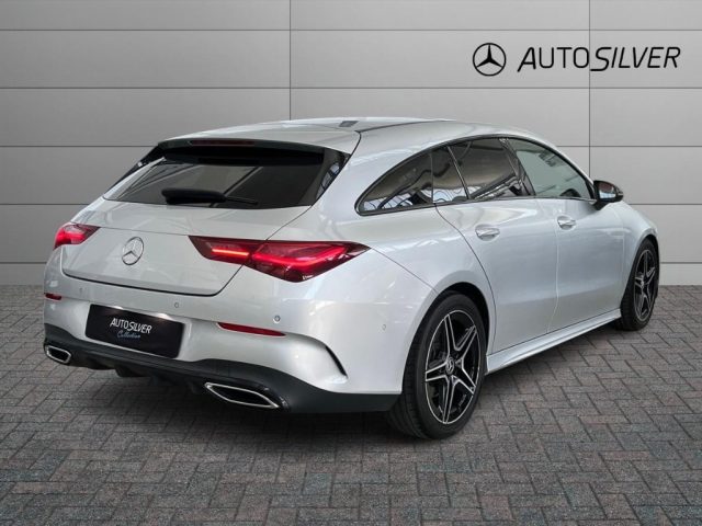 Mercedes-Benz CLA 200 d Automatic Shooting Brake AMG Line Premium - foto 2 di 4