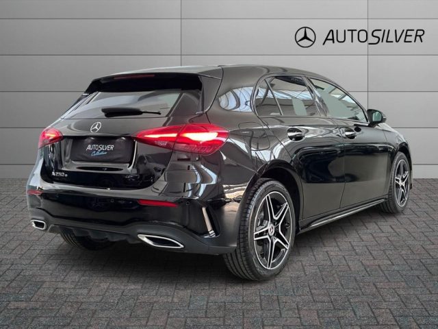 Mercedes-Benz A 250 e hybrid EQ AMG Line Advanced Plus - foto 2 di 4