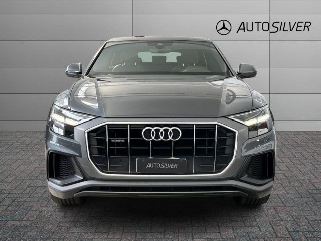 Audi Q8 55 TFSI quattro tiptronic - foto 3 di 4