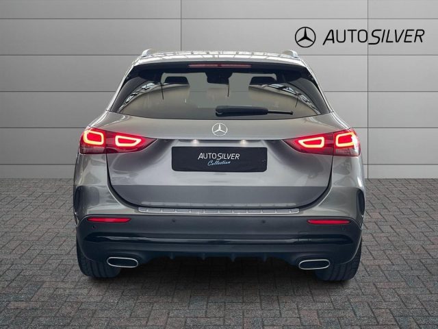 Mercedes-Benz GLA 200 d 4matic Premium - foto 4 di 4