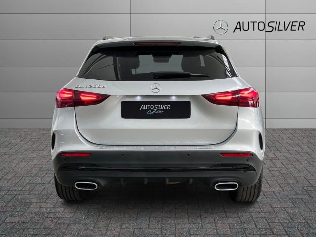 Mercedes-Benz GLA 200 d Automatic Progressive Advanced Plus - foto 2 di 4