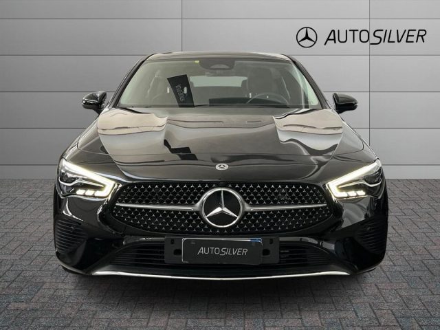 Mercedes-Benz CLA 180 d Automatic Shooting Brake Advanced - foto 3 di 4