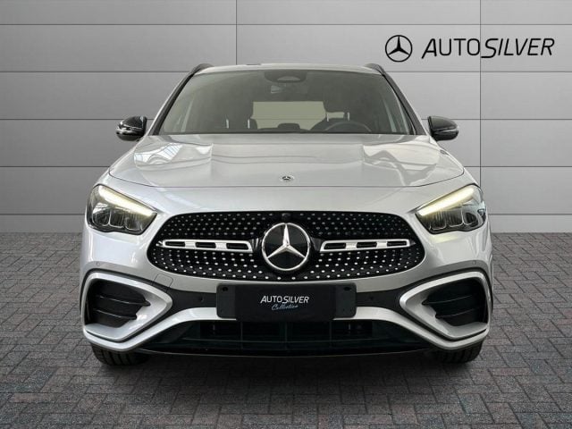 Mercedes-Benz GLA 250 e EQ AMG Line Advanced Plus auto - foto 3 di 4