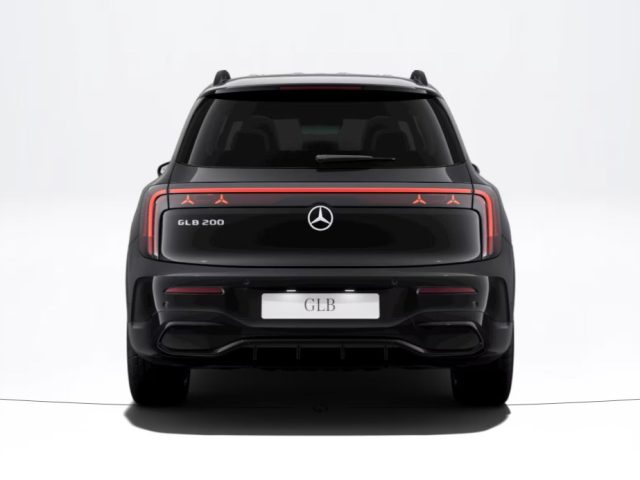 Mercedes-Benz GLB 200 4matic HEV AMG Line Premium - foto 4 di 4