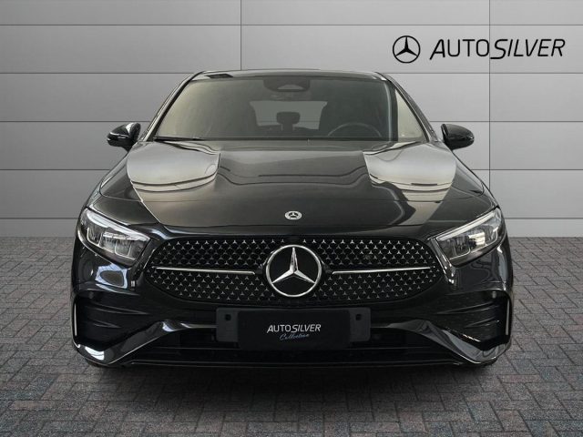 Mercedes-Benz A 250 e hybrid EQ AMG Line Advanced - foto 3 di 4