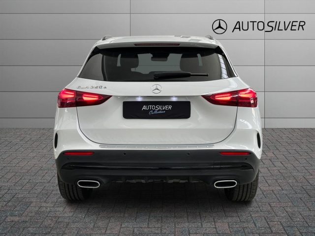Mercedes-Benz GLA 250 e EQ AMG Line Advanced Plus auto - foto 4 di 4