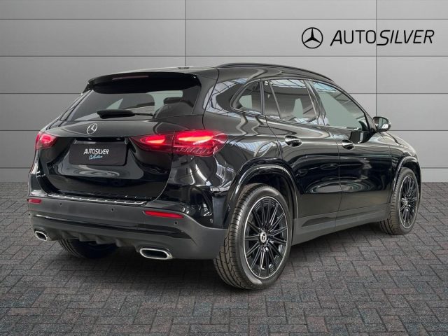 Mercedes-Benz GLA 200 d 4matic AMG Line Advanced Plus - foto 2 di 4
