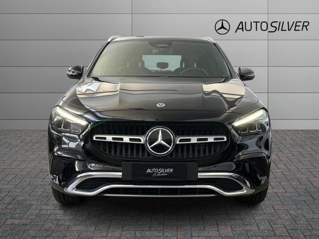 Mercedes-Benz GLA 250 e EQ Advanced Plus auto - foto 3 di 17