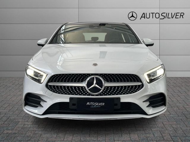 Mercedes-Benz A 200 d Premium Night Edition - foto 3 di 4