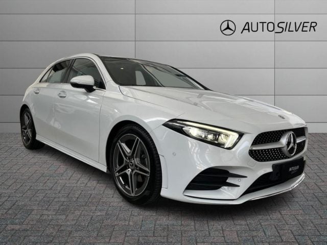 Mercedes-Benz A 200 d Premium Night Edition, del 2022, 89.535 km, in vendita a Verona (VR)