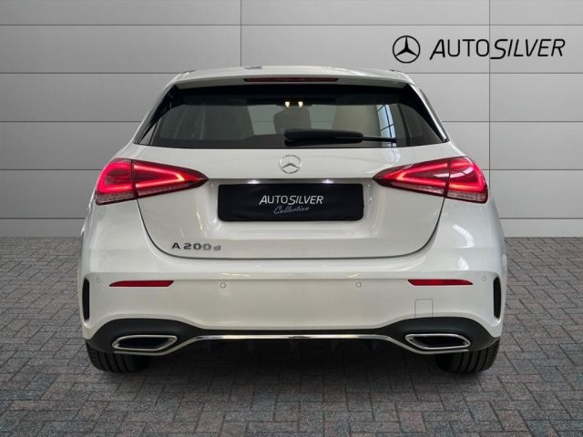 Mercedes-Benz A 200 d Premium Night Edition - foto 4 di 4