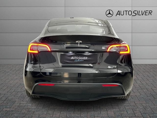 Tesla Model Y Single Motor RWD - foto 4 di 4
