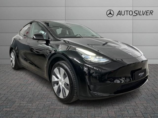 Tesla Model Y Single Motor RWD, del 2024, 20.587 km, in vendita a Verona (VR)