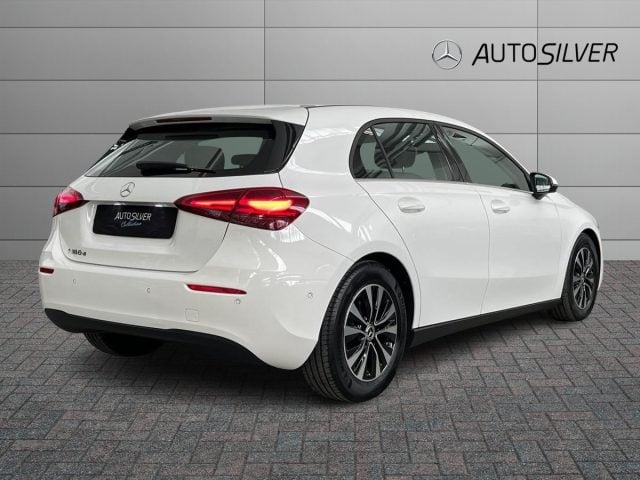 Mercedes-Benz A 180 d Automatic Advanced - foto 2 di 4