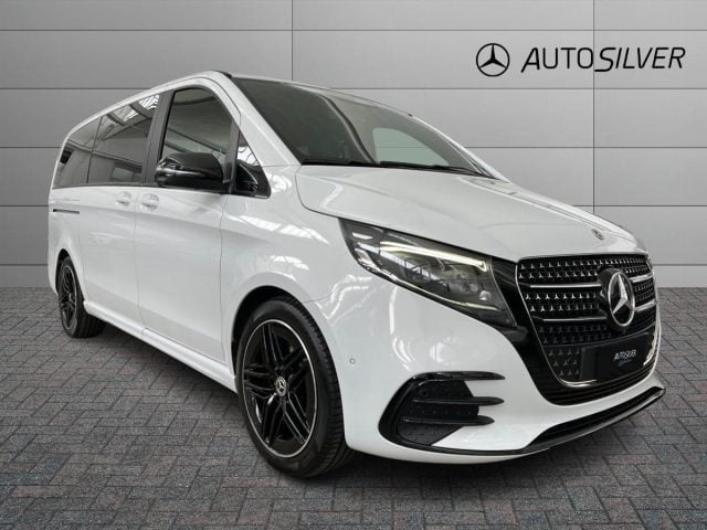 Mercedes-Benz V 250 d Automatic Avantgarde Long, del 2024, 41.231 km, in vendita a Verona (VR)