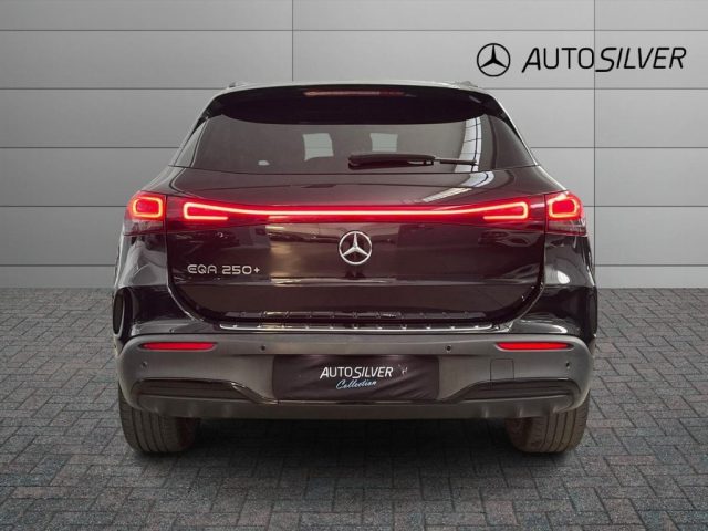 Mercedes-Benz EQA 250+ Premium - foto 4 di 4