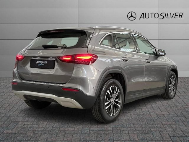 Mercedes-Benz GLA 180 d Automatic Progressive Advanced auto - foto 2 di 4