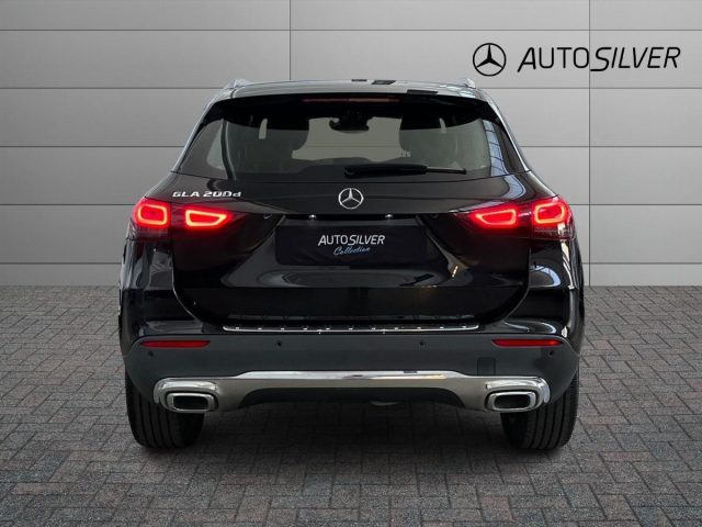 Mercedes-Benz GLA 200 d Automatic Sport Plus auto - foto 4 di 4