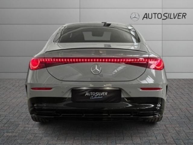Mercedes-Benz CLA 220 4Matic AMG Line Premium - foto 4 di 4