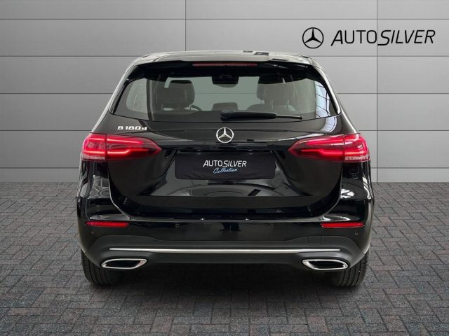 Mercedes-Benz B 180 d Automatic Sport Plus - foto 4 di 4