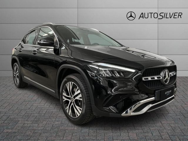 Mercedes-Benz GLA 200 d Automatic Progressive Advanced Plus, del 2023, 32.787 km, in vendita a Verona (VR)